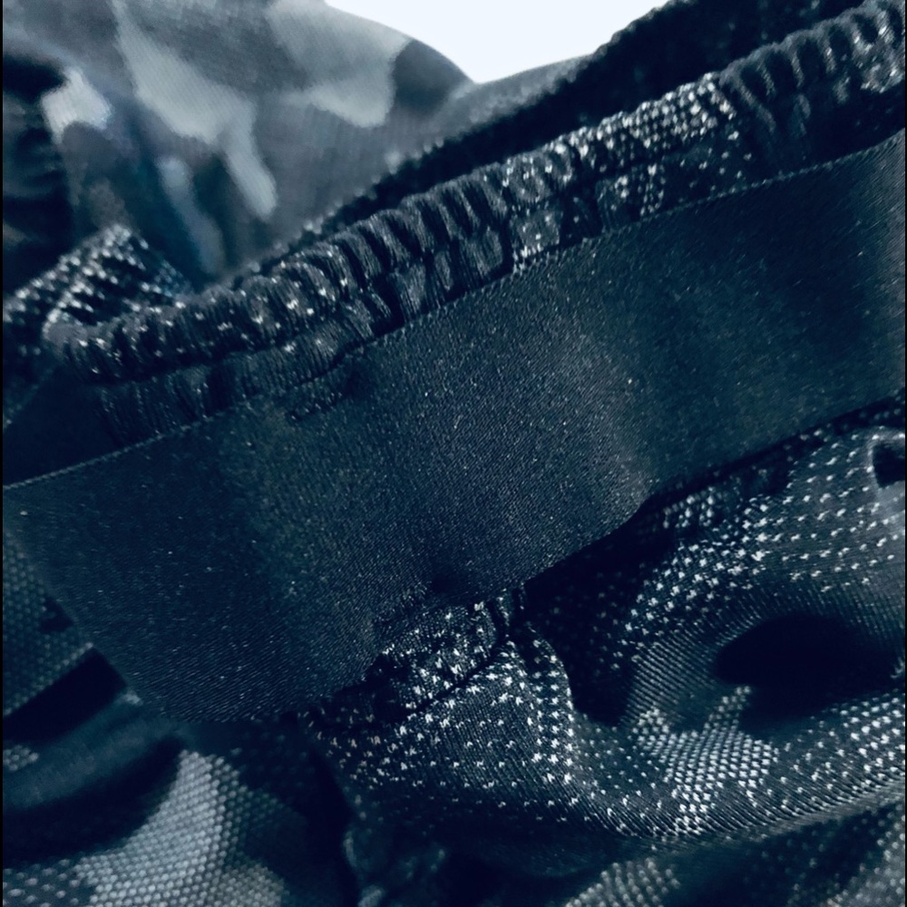Lululemon Surge Short Liner Variegated Mesh Camo Black 6” Run Men’s Shorts - Picture 12 of 12